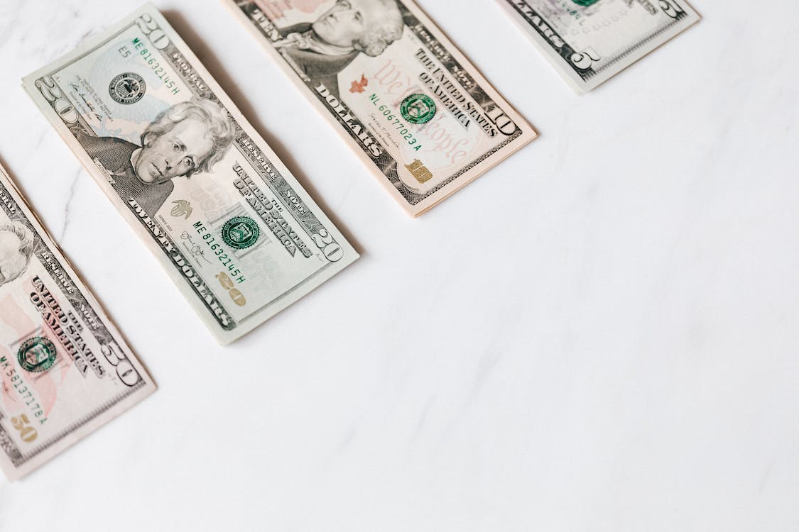 【XM经纪商】基金也会停牌退市？揭秘基金停牌退市背后的故事